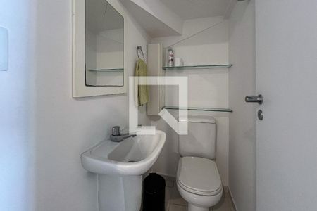 Lavabo de apartamento para alugar com 1 quarto, 70m² em Vila Uberabinha, São Paulo