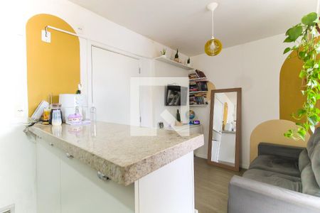 Sala/Cozinha de apartamento à venda com 1 quarto, 24m² em Vila Campanela, São Paulo