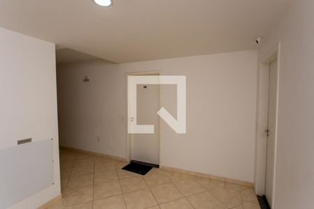 Apartamento à venda com 40m², 2 quartos e 1 vaga Apartamento à venda com 40m², 2 quartos e 1 vagaHall de entrada