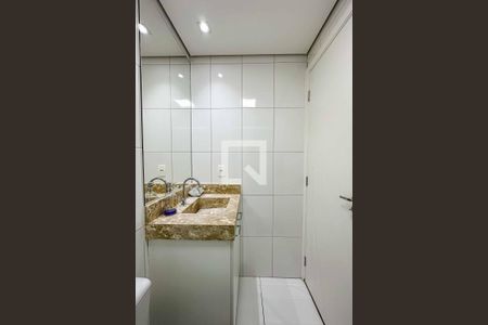 Apartamento à venda com 53m², 2 quartos e 1 vaga Apartamento à venda com 53m², 2 quartos e 1 vagaBanheiro
