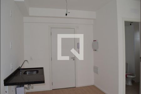 Sala/Quarto/Cozinha integrados de kitnet/studio à venda com 1 quarto, 30m² em Sumaré, São Paulo