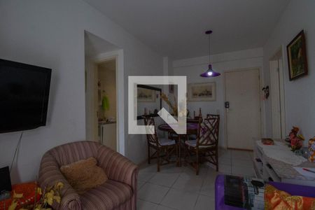 Sala  de apartamento para alugar com 2 quartos, 60m² em Freguesia de Jacarepaguá, Rio de Janeiro