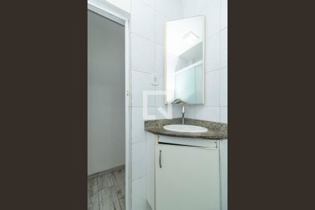 Banheiro de apartamento para alugar com 1 quarto, 40m² em Moneró, Rio de Janeiro