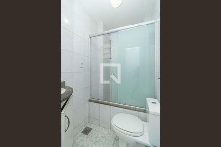 Banheiro de apartamento para alugar com 1 quarto, 40m² em Moneró, Rio de Janeiro
