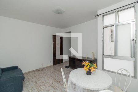 Sala de apartamento para alugar com 1 quarto, 40m² em Moneró, Rio de Janeiro