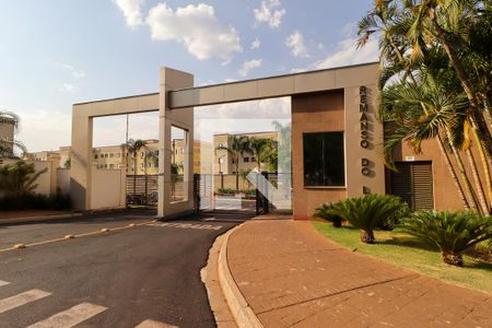 Apartamento para alugar com 40m², 2 quartos e 1 vaga Apartamento para alugar com 40m², 2 quartos e 1 vagaFachada