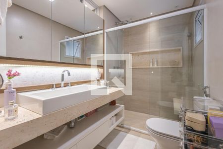 Apartamento à venda com 120m², 3 quartos e 1 vaga Apartamento à venda com 120m², 3 quartos e 1 vagaBanheiro da Suíte