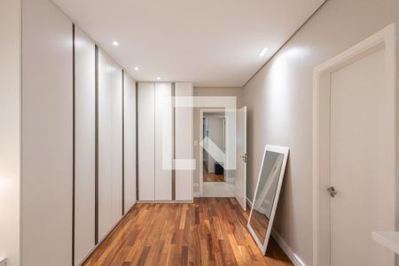 Apartamento à venda com 120m², 3 quartos e 1 vaga Apartamento à venda com 120m², 3 quartos e 1 vagaSuíte
