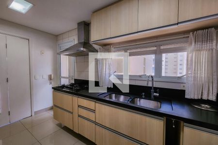 Apartamento à venda com 123m², 3 quartos e 2 vagasCozinha