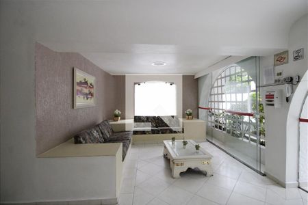 Apartamento para alugar com 100m², 2 quartos e 1 vagaHall social