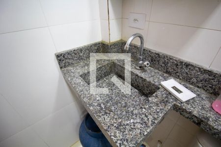 Banheiro de apartamento para alugar com 1 quarto, 30m² em Jardim Helena, São Paulo