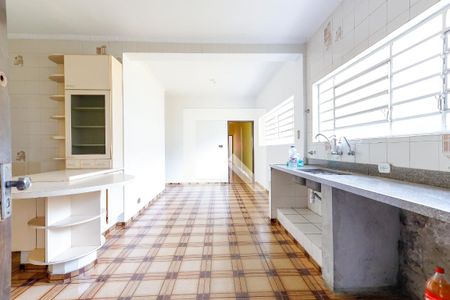 Casa para alugar com 230m², 3 quartos e 5 vagas Casa para alugar com 230m², 3 quartos e 5 vagasCozinha