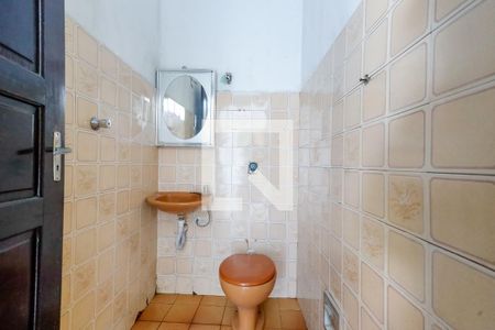 Casa para alugar com 230m², 3 quartos e 5 vagas Casa para alugar com 230m², 3 quartos e 5 vagasBanheiro Edícula