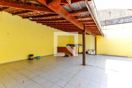 Casa para alugar com 230m², 3 quartos e 5 vagas Casa para alugar com 230m², 3 quartos e 5 vagasQuintal e Área de Serviço