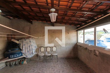 Casa à venda com 200m², 3 quartos e 2 vagasTerraço