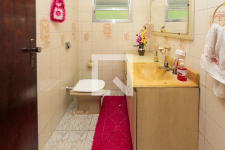 Casa à venda com 200m², 3 quartos e 2 vagasLavabo