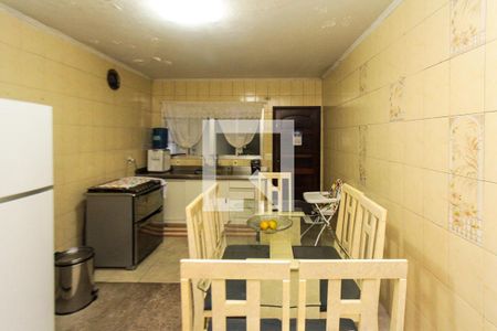 Casa à venda com 200m², 3 quartos e 2 vagasCozinha