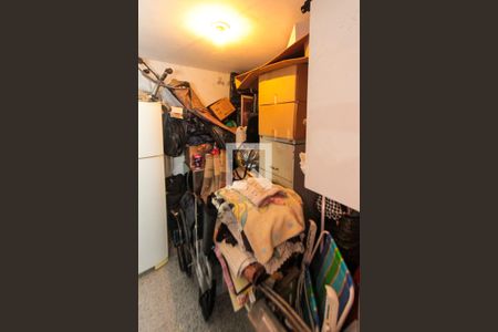 Casa à venda com 200m², 3 quartos e 2 vagasQuarto de Serviço