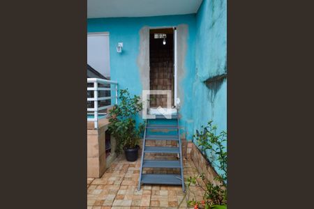 Casa de condomínio à venda com 135m², 3 quartos e 1 vagaEntrada - Casa 2