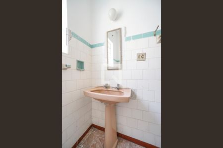 Casa para alugar com 80m², 2 quartos e sem vaga Casa para alugar com 80m², 2 quartos e sem vagaBanheiro