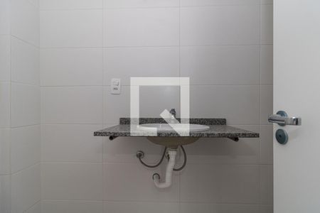 Banheiro da Suíte de apartamento à venda com 2 quartos, 62m² em Cristo Redentor, Porto Alegre