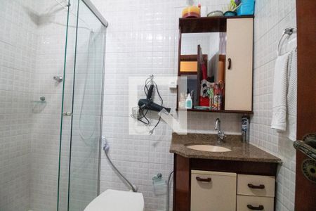 Casa à venda com 115m², 3 quartos e 2 vagasBanheiro