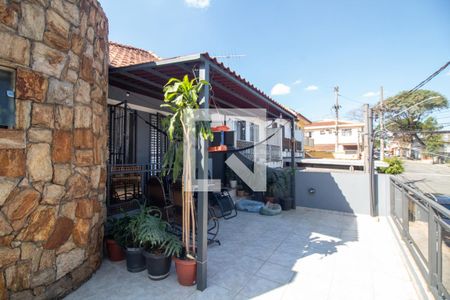 Casa à venda com 115m², 3 quartos e 2 vagasVaranda