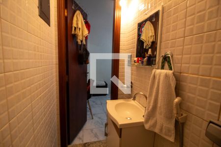 Casa à venda com 115m², 3 quartos e 2 vagasLavabo