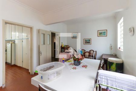 Casa para alugar com 308m², 5 quartos e 10 vagasCozinha 