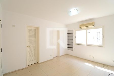 Casa para alugar com 790m², 4 quartos e 6 vagasSuíte 1