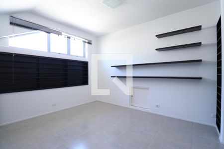 Casa para alugar com 790m², 4 quartos e 6 vagasBiblioteca