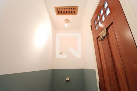 Casa para alugar com 790m², 4 quartos e 6 vagasLavabo