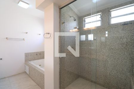 Casa para alugar com 790m², 4 quartos e 6 vagasBanheiro da Suíte 2