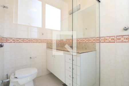 Casa para alugar com 790m², 4 quartos e 6 vagasBanheiro da Suíte 1