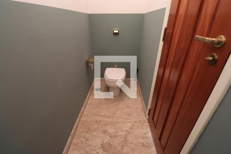 Casa para alugar com 790m², 4 quartos e 6 vagasLavabo