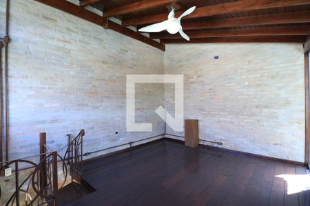 Casa para alugar com 790m², 4 quartos e 6 vagasEdicula