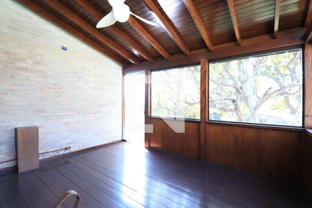 Casa para alugar com 790m², 4 quartos e 6 vagasEdicula