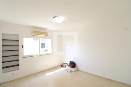 Casa para alugar com 790m², 4 quartos e 6 vagasSuíte 1