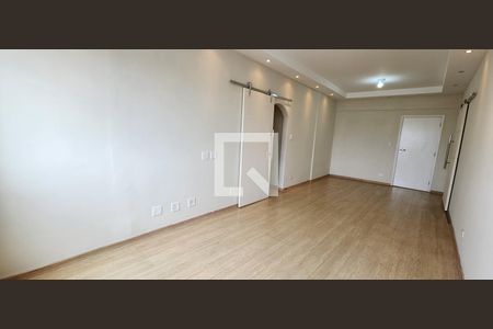 Apartamento para alugar com 78m², 2 quartos e 1 vagaSala