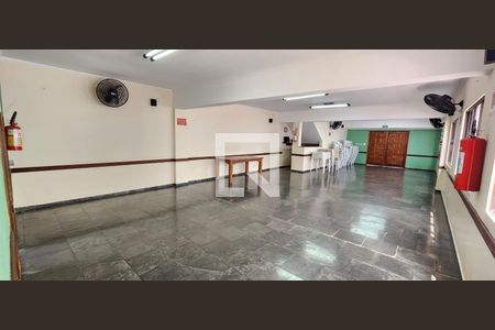 Apartamento para alugar com 78m², 2 quartos e 1 vagaÁrea comum - Salão de festas