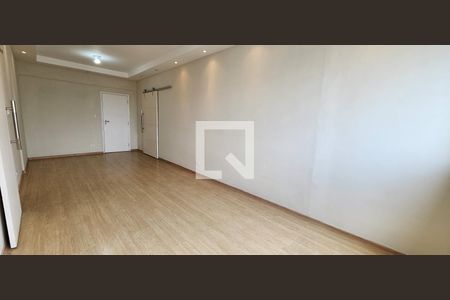 Apartamento para alugar com 78m², 2 quartos e 1 vagaSala