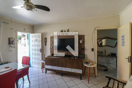 Sala de casa à venda com 4 quartos, 200m² em Nonoai, Porto Alegre