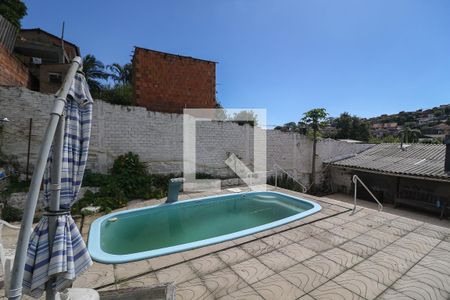 Casa à venda com 200m², 4 quartos e 3 vagasPiscina