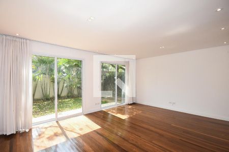 Sala de casa de condomínio à venda com 4 quartos, 333m² em Vila Morumbi, São Paulo