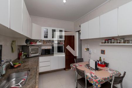 Apartamento à venda com 115m², 3 quartos e 2 vagas Apartamento à venda com 115m², 3 quartos e 2 vagasCozinha