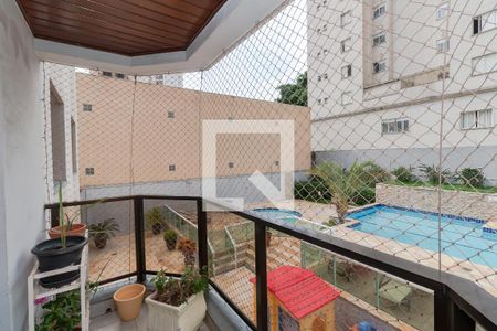 Apartamento à venda com 115m², 3 quartos e 2 vagas Apartamento à venda com 115m², 3 quartos e 2 vagasVaranda da Sala