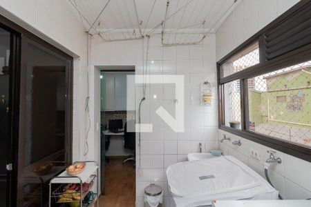 Apartamento à venda com 115m², 3 quartos e 2 vagas Apartamento à venda com 115m², 3 quartos e 2 vagasÁrea de Serviço