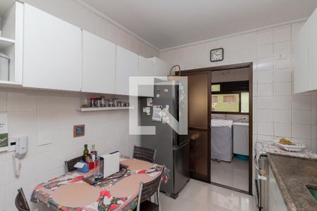 Apartamento à venda com 115m², 3 quartos e 2 vagas Apartamento à venda com 115m², 3 quartos e 2 vagasCozinha