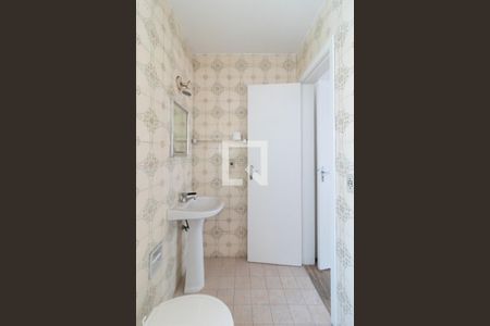 Banheiro de apartamento para alugar com 1 quarto, 38m² em Menino Deus, Porto Alegre