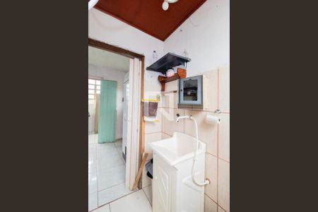 Banheiro de kitnet/studio para alugar com 1 quarto, 30m² em São Luís, Canoas